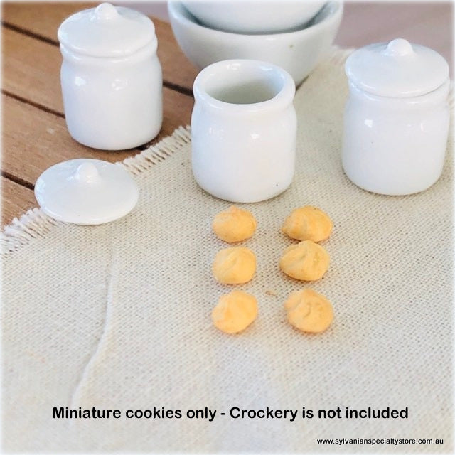 Dollhouse miniature butter cookies shortbread