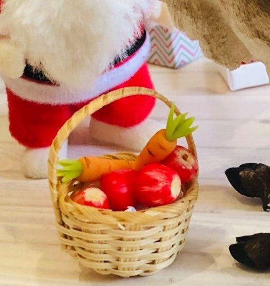 Basket of apples and carrots - Miniature