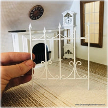 White Wire Fence - Miniature