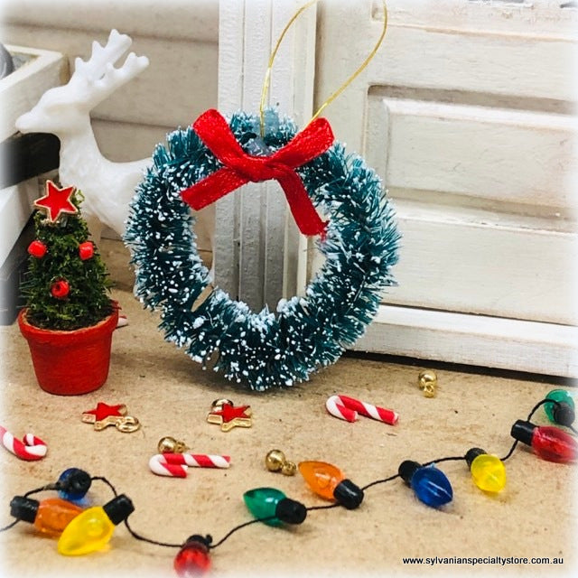 Dollhouse Christmas wreath garland