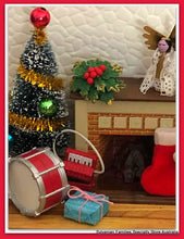 Christmas holly miniature dollshouse Sylvanian Families scene