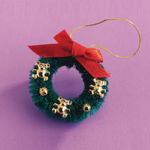 Christmas wreath with Teddy decorations