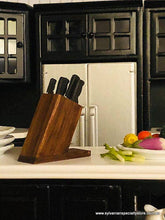 Dollshouse miniature modern kitchen knife block knives