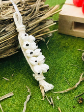 Garlic on string - Miniature