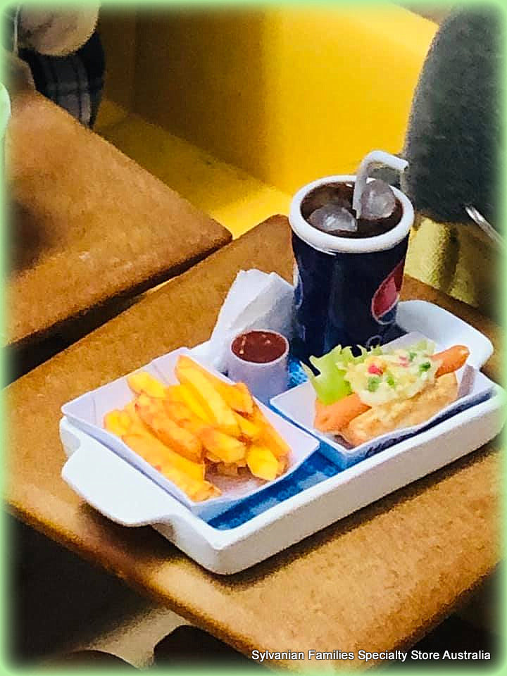 Dollhouse miniature food takeaways items