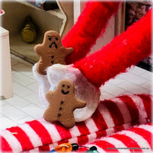 Gingerbread Catch-Me-If-You-Can Pair - Miniature