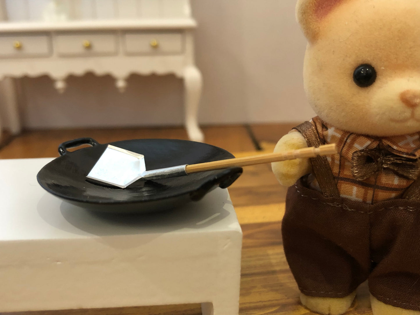 Wok and Utensil
