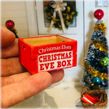 Elves Christmas Eve Box - 4 cm-  Miniature