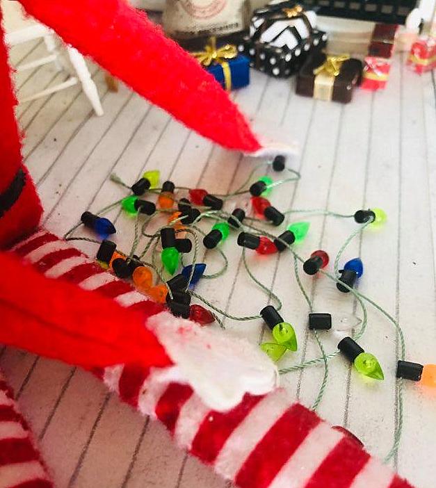 Elf prop - String of Christmas Lights - 1 metre