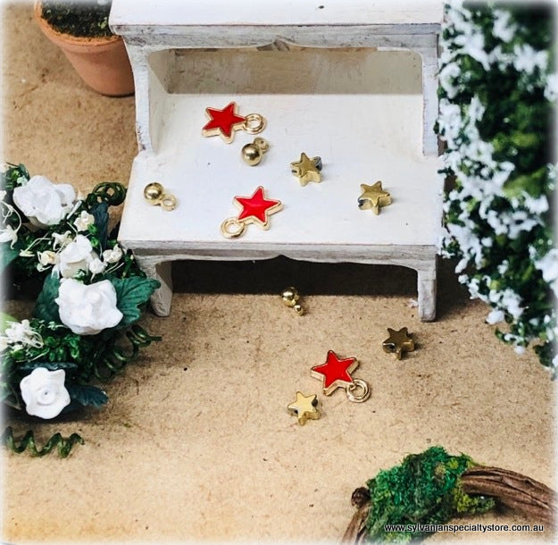 Christmas Scatters for Miniature Scenes - 10 pieces