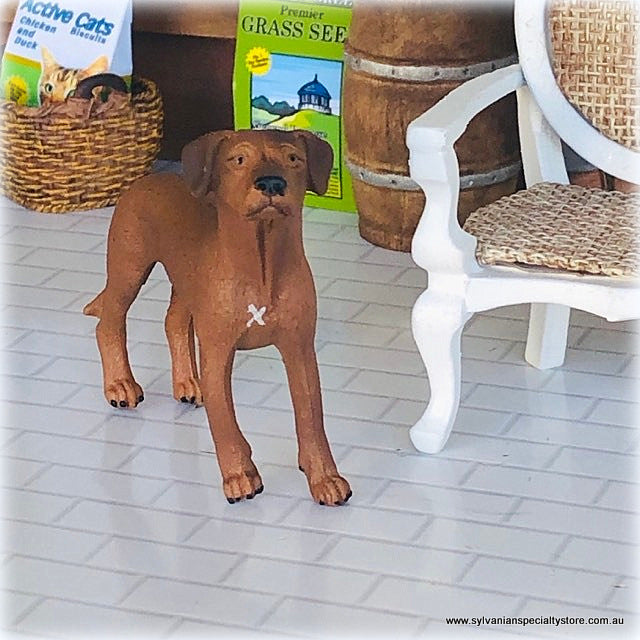 Dollhouse miniature rhodesian ridgeback Schleich dog