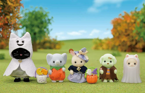 Sylvanian Families Trick or Treat Halloween parade limited edition