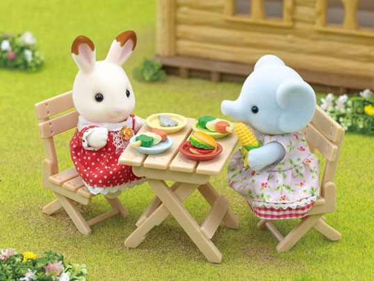 Sylvanian Families BBQ Picnic Set with Elephant