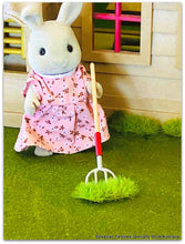 Sylvanian Families rabbit garden grass