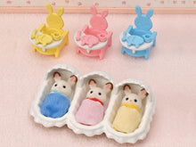 Sylvanian Families Triplets Care Set - 3 baby rabbits, feeding chairs and bassinet - 2021