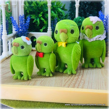 Baerenwald Forest Families Parrot Family of 4 - RARE VINTAGE