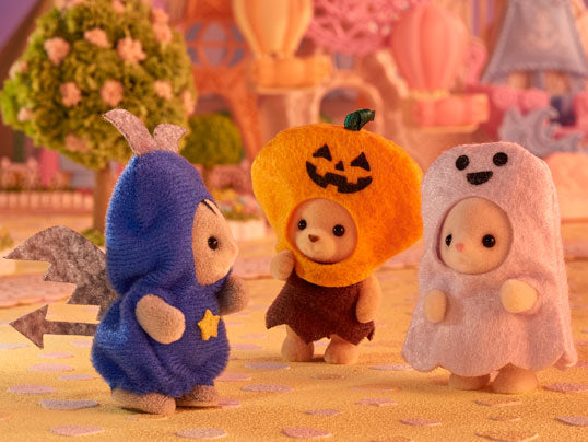 Sylvanian Families Trick or Treat Limited Edition HAlloween set