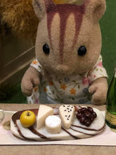 Walnut Squirrel Sylvanian Families and cheese