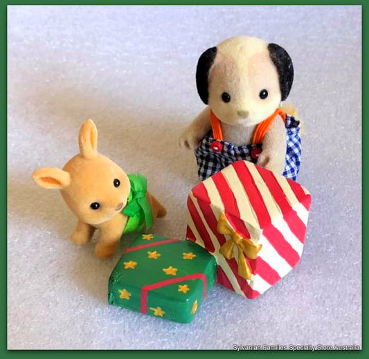Sylvanian Families enjoying Christmas morning