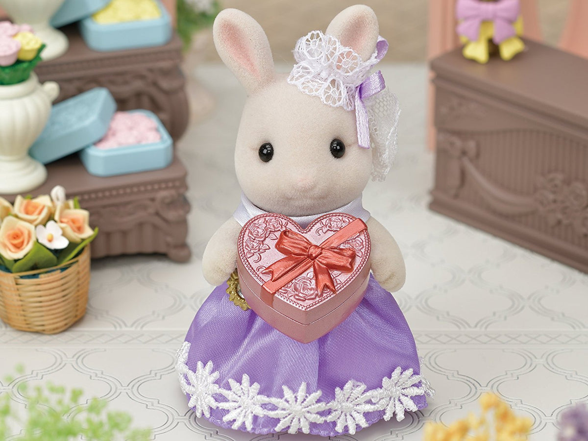 Sylvanian Families Flower Gifts Set with Milk Rabbit