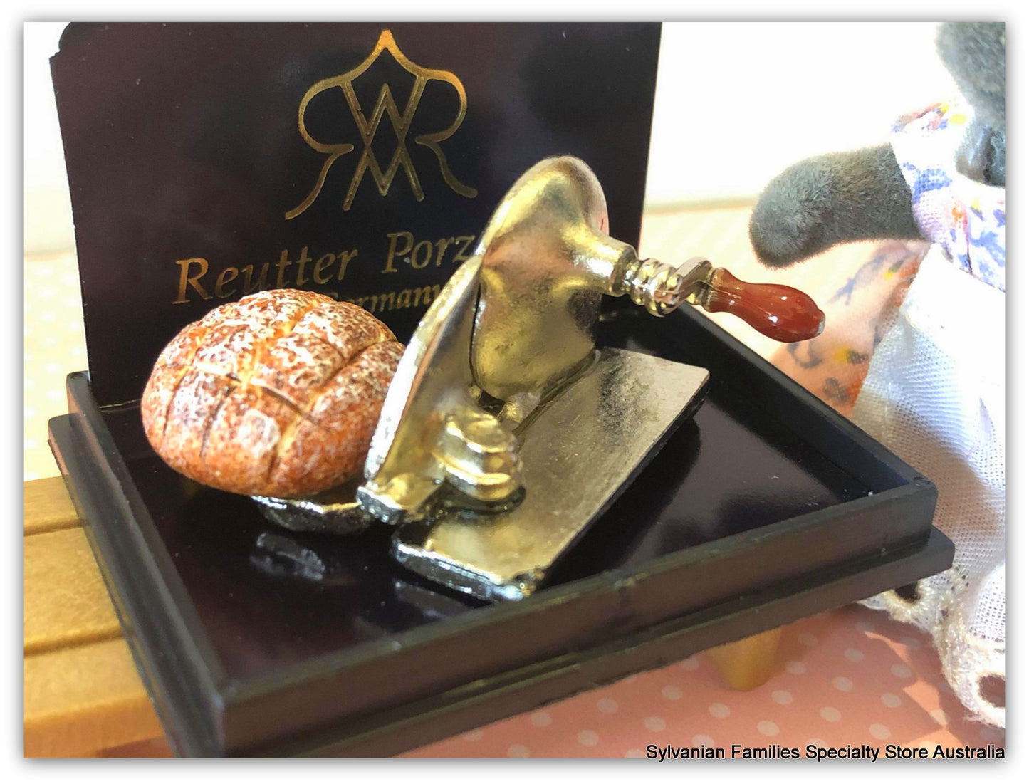 Bread Slicer and bread - Miniature