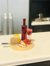 Wine and cheese platter - Miniature